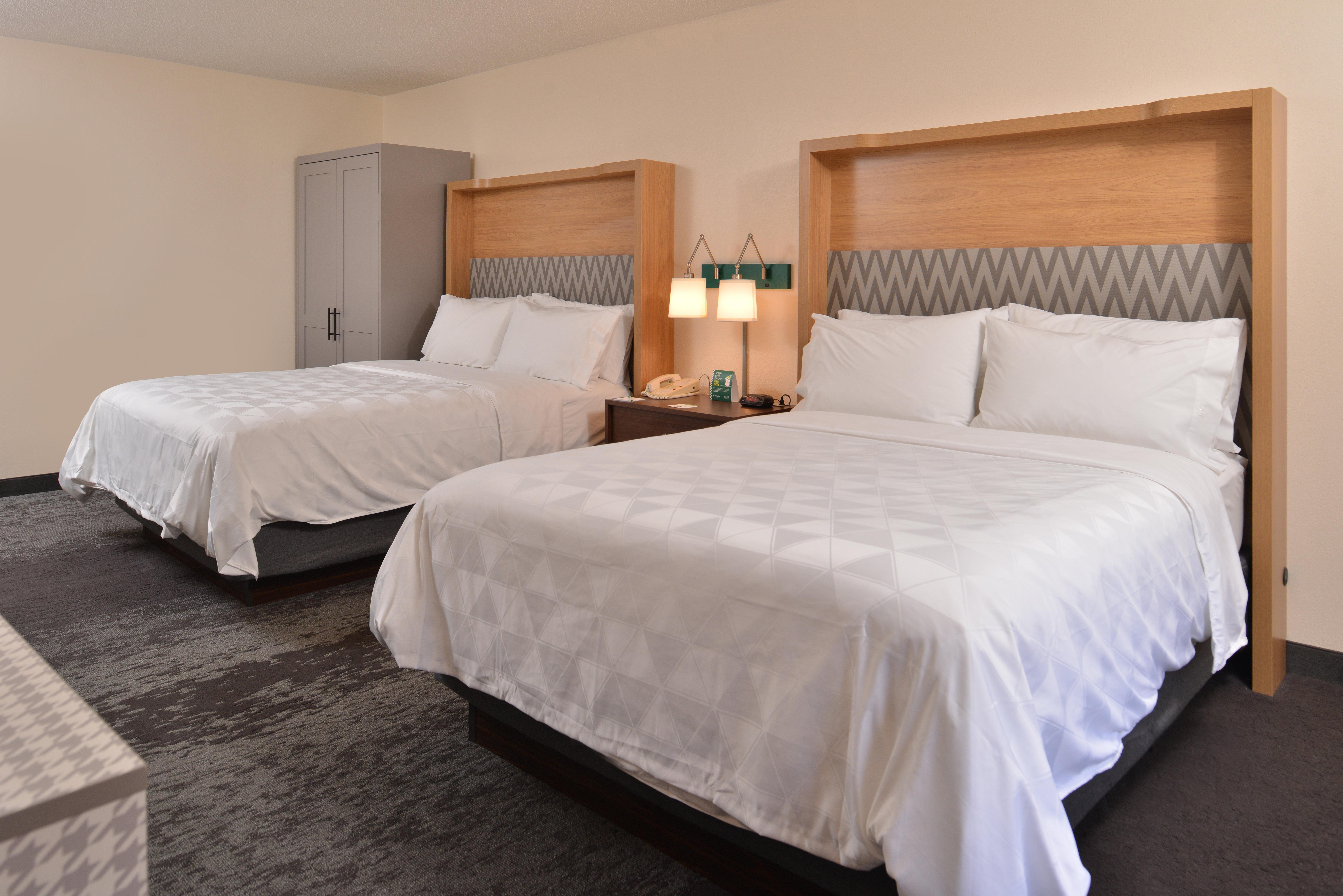 Holiday Inn & Suites Raleigh Cary By Ihg Exterior foto