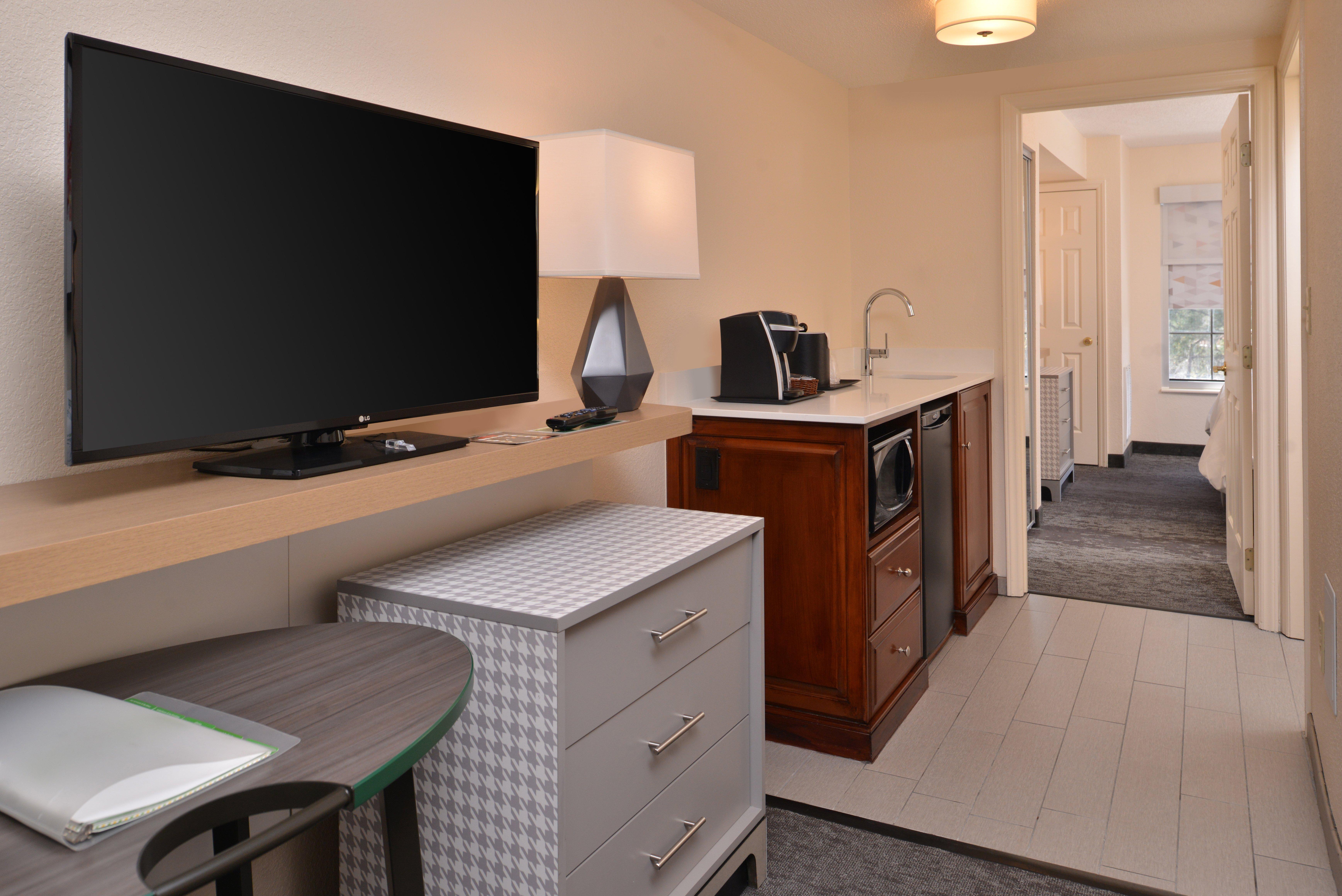 Holiday Inn & Suites Raleigh Cary By Ihg Exterior foto