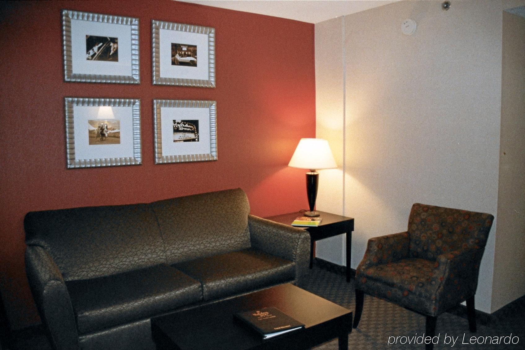 Holiday Inn & Suites Raleigh Cary By Ihg Habitación foto