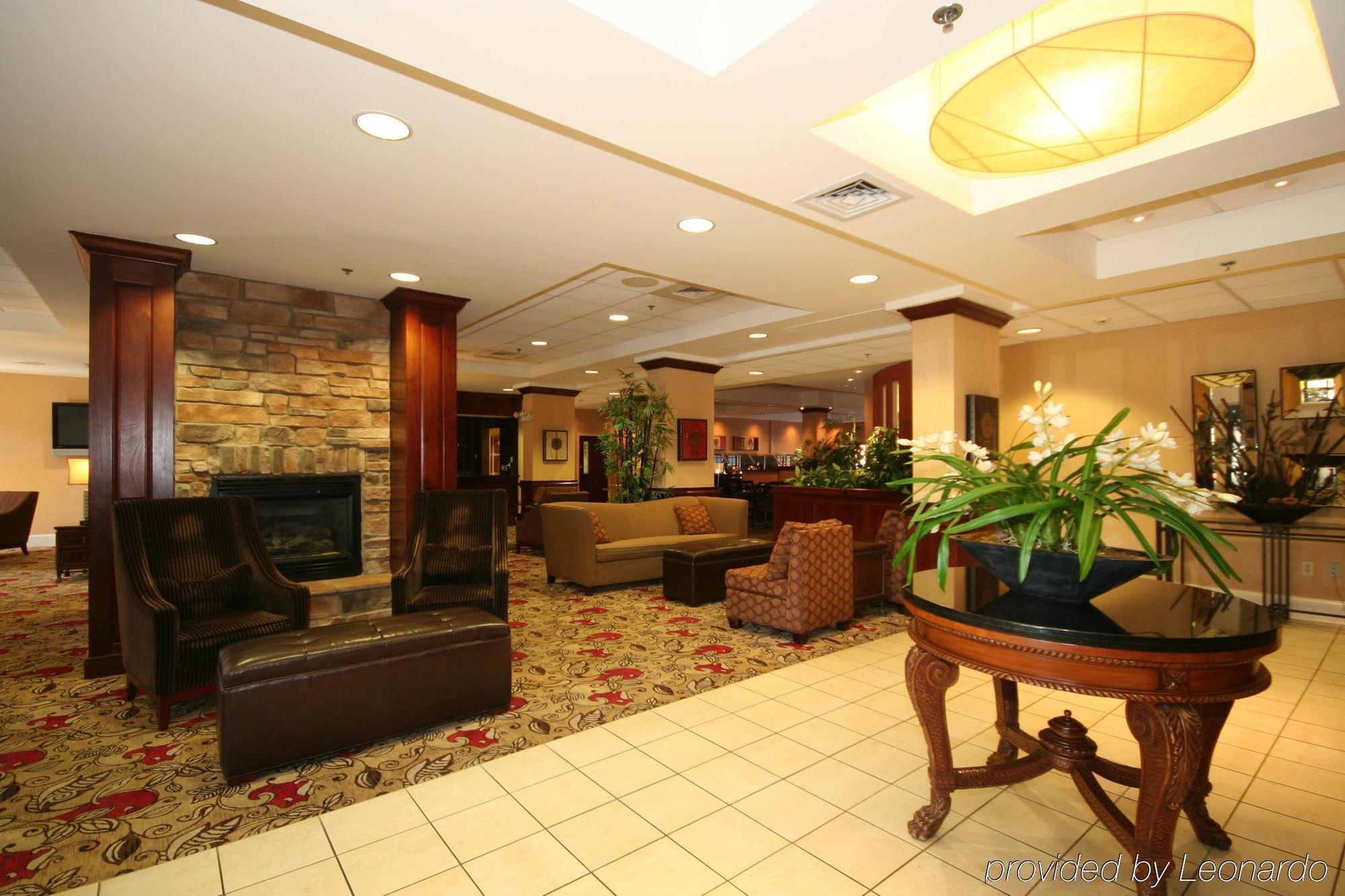 Holiday Inn & Suites Raleigh Cary By Ihg Interior foto