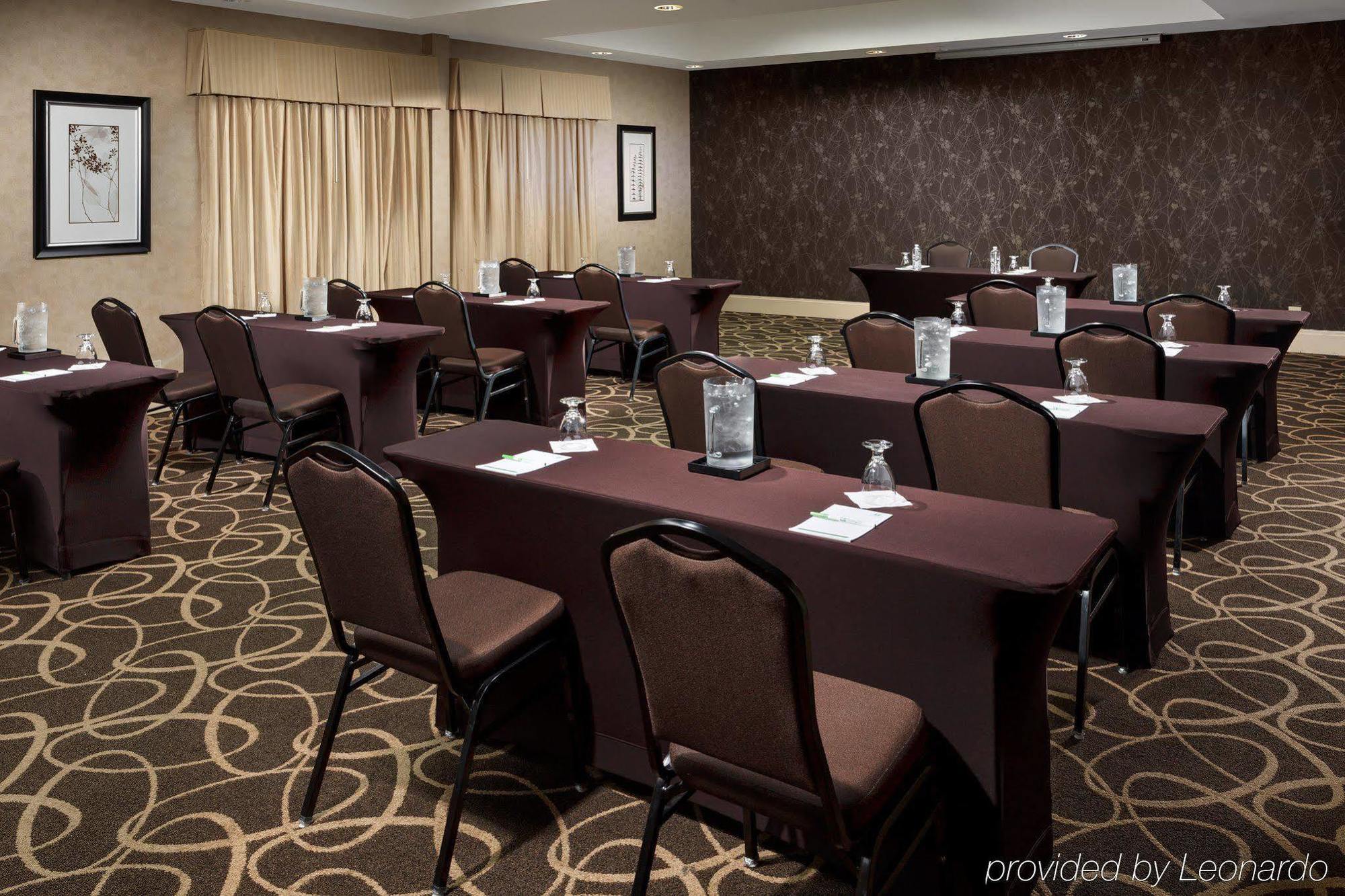 Holiday Inn & Suites Raleigh Cary By Ihg Exterior foto
